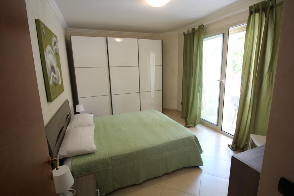 Appartamento Geranei Taggia Exterior foto