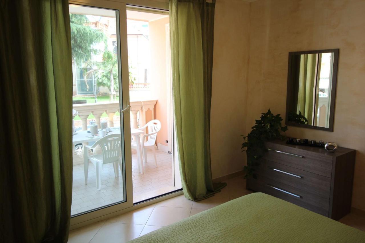 Appartamento Geranei Taggia Exterior foto